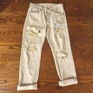 Vintage distressed Levi’s 501 jeans